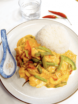 Kycklingwok - röd curry